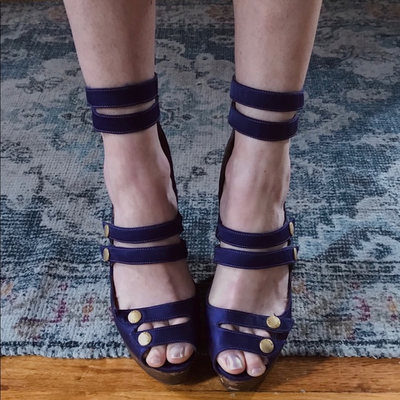 PATRIZIA PEPE purple satin platform wedges - Picture 14 of 14